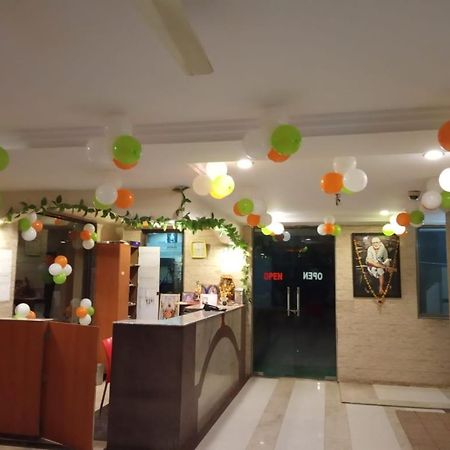 Hotel Apple Sai Residency Shirdi Esterno foto