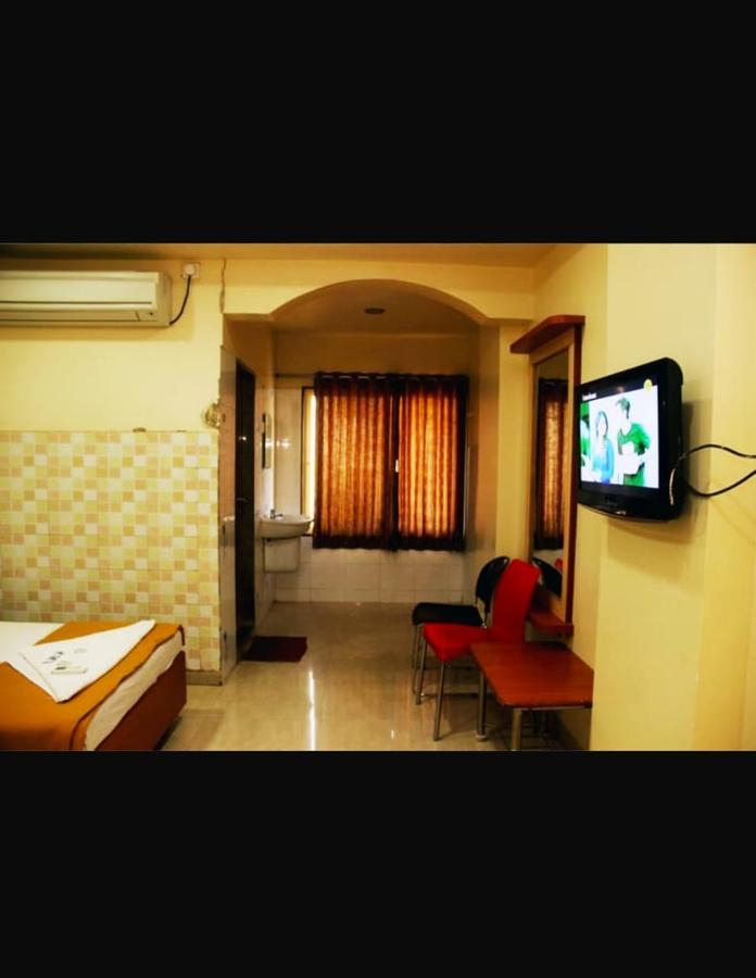 Hotel Apple Sai Residency Shirdi Esterno foto