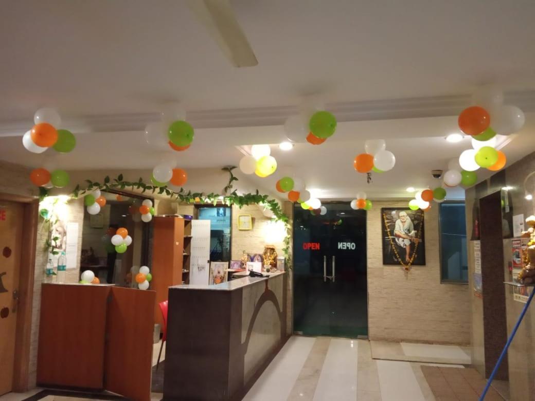 Hotel Apple Sai Residency Shirdi Esterno foto